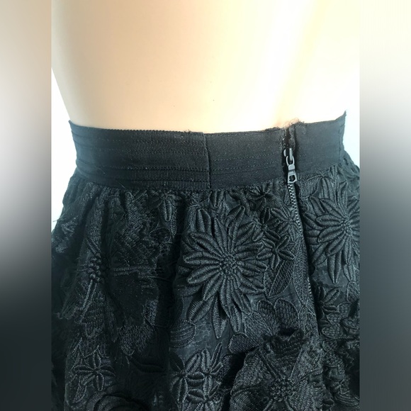 ALICE +OLIVIA WOMENS “Tevin” FULL LACED SKIRT, size  10 - Picture 5 of 13